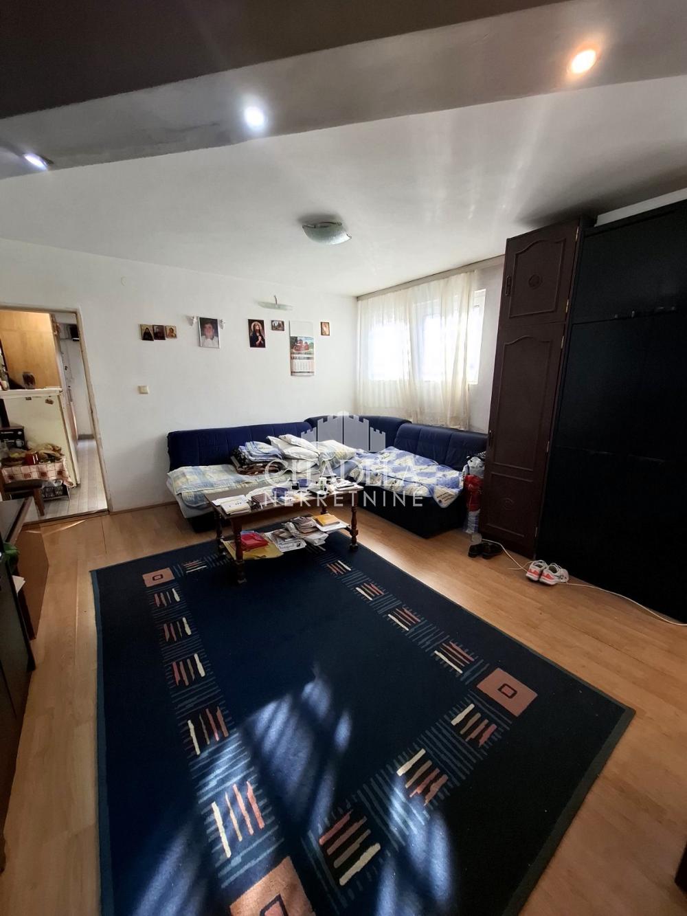 Stan na prodaju u Beogradu, Braće Jerković, dvoiposoban, 55m2, cena 125000 evra