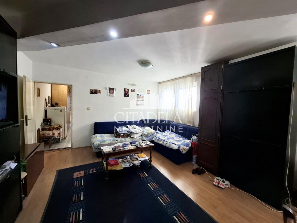 Stan na prodaju u Beogradu, Braće Jerković, dvoiposoban, 55m2, cena 125000 evra