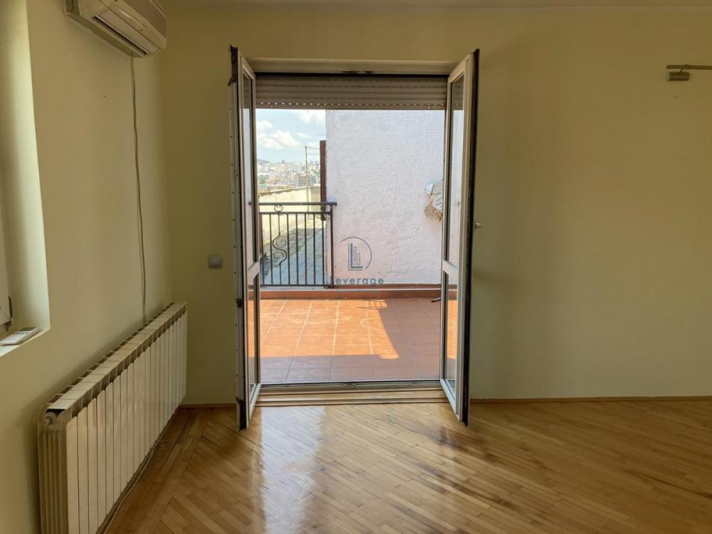 Stan na prodaju u Beogradu, Neimar, trosoban, 100m2, cena 290000 evra