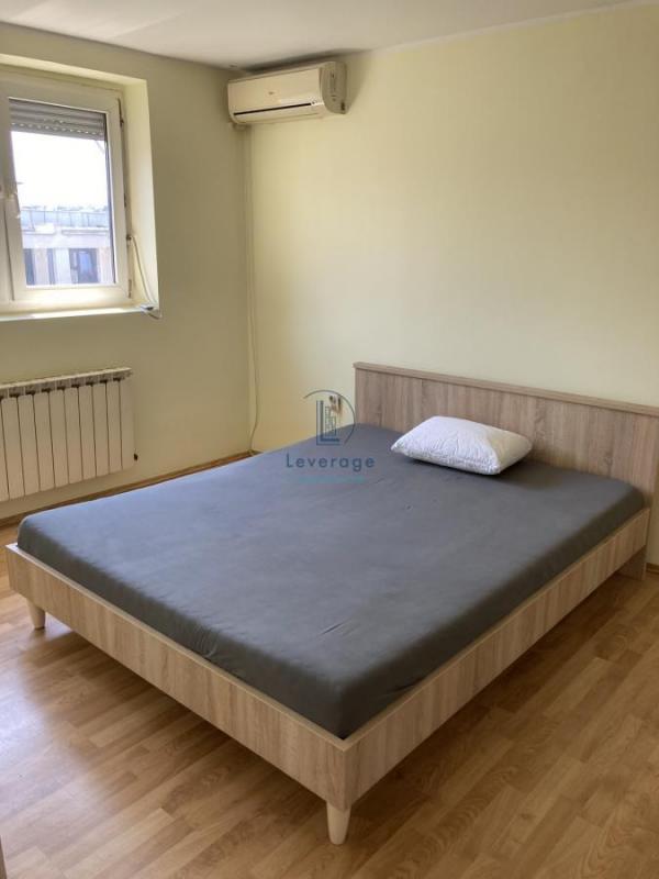 Stan na prodaju u Beogradu, Neimar, trosoban, 100m2, cena 290000 evra