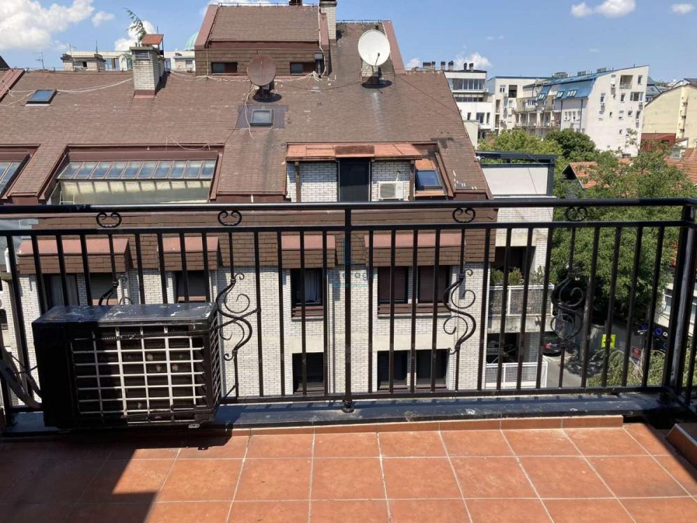 Stan na prodaju u Beogradu, Neimar, trosoban, 100m2, cena 290000 evra