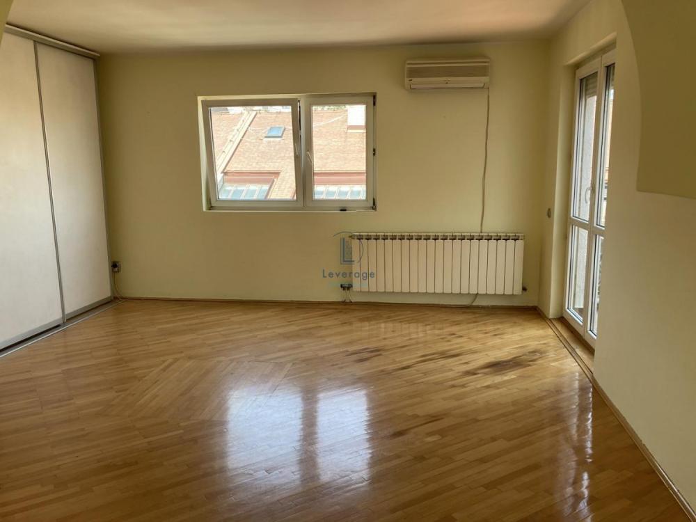 Stan na prodaju u Beogradu, Neimar, trosoban, 100m2, cena 290000 evra