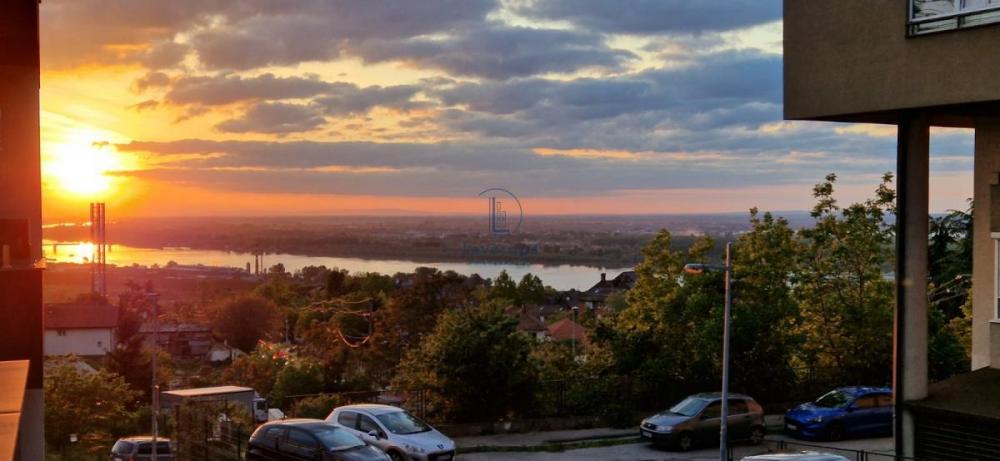 Stan na prodaju u Beogradu, Višnjička banja, dvosoban, 52m2, cena 149000 evra