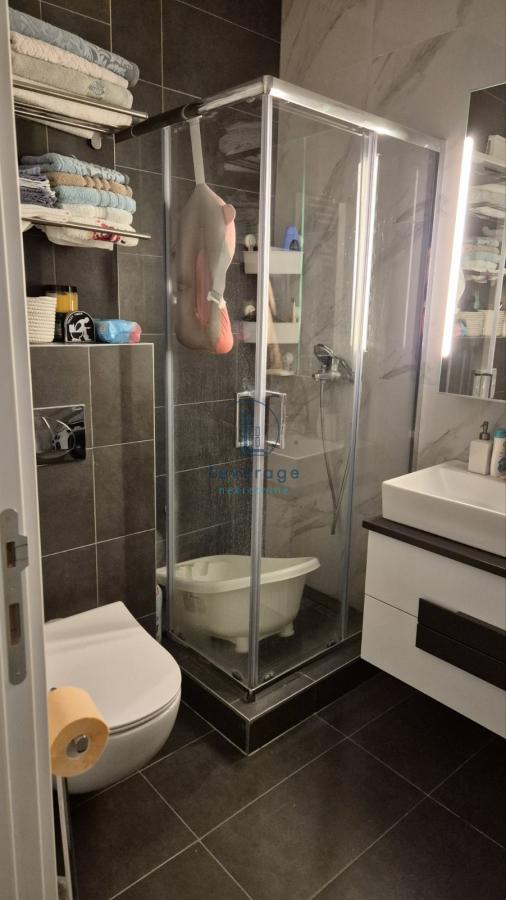 Stan na prodaju u Beogradu, Višnjička banja, dvosoban, 52m2, cena 149000 evra