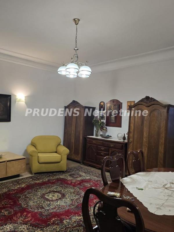 Stan na prodaju u Beogradu, Stari grad, dvoiposoban, 65m2, cena 239900 evra