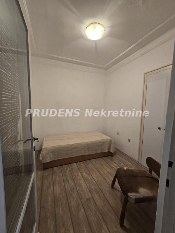 Stan na prodaju u Beogradu, Stari grad, dvoiposoban, 65m2, cena 239900 evra