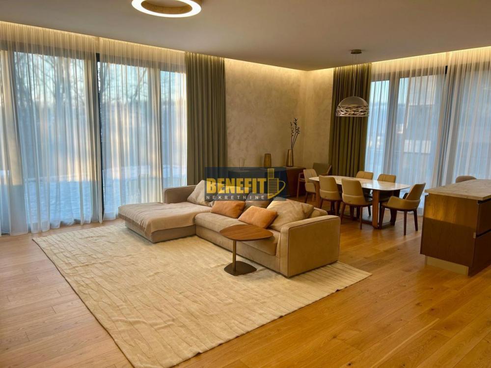 Stan na prodaju u Beogradu, Dedinje, cetvorosoban, 122m2, cena 620000 evra