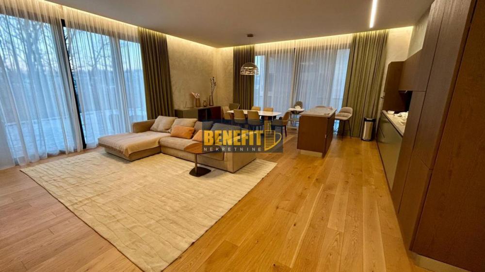 Stan na prodaju u Beogradu, Dedinje, cetvorosoban, 122m2, cena 620000 evra