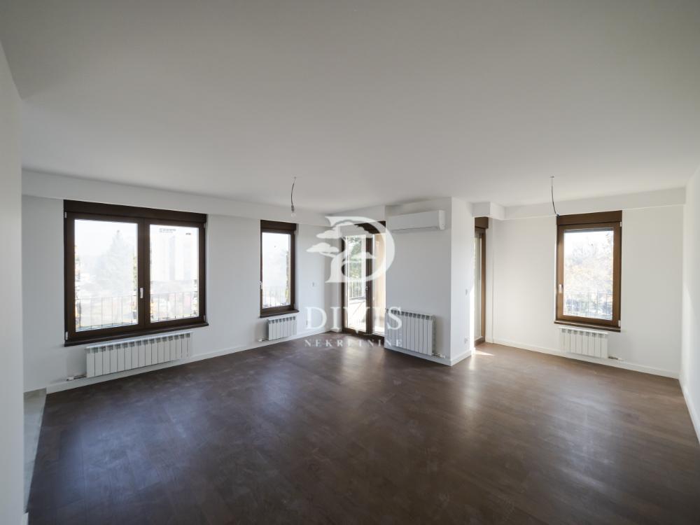 Stan na prodaju u Beogradu, Bežanijska kosa, cetvorosoban, 103m2, cena 389000 evra