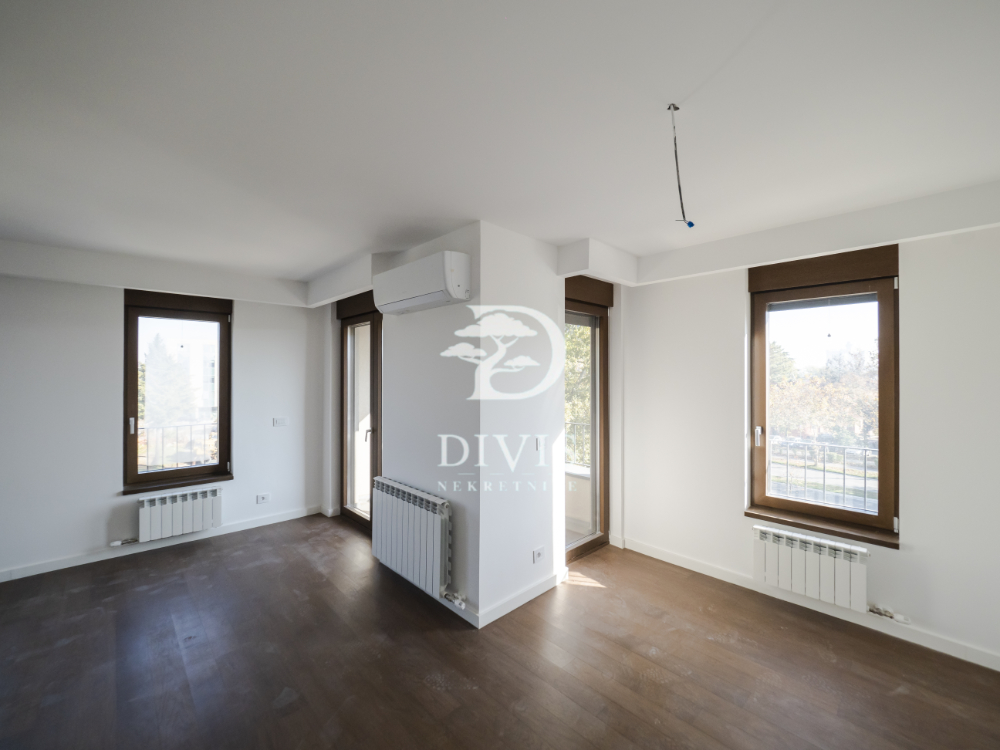 Stan na prodaju u Beogradu, Bežanijska kosa, cetvorosoban, 103m2, cena 389000 evra