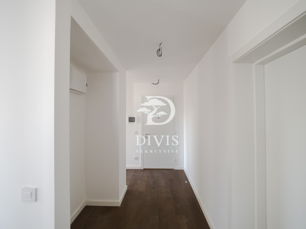 Stan na prodaju u Beogradu, Bežanijska kosa, cetvorosoban, 103m2, cena 389000 evra