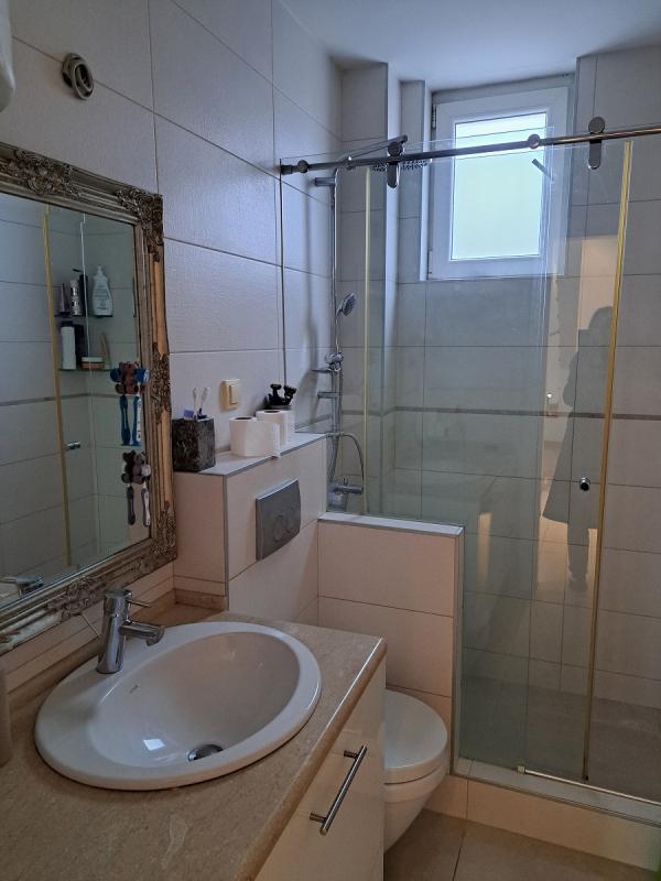 Stan na prodaju u Beogradu, Zemun, troiposoban, 85m2, cena 284000 evra