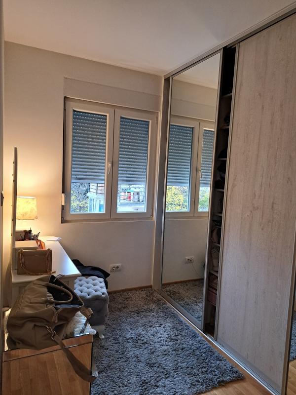 Stan na prodaju u Beogradu, Zemun, troiposoban, 85m2, cena 284000 evra