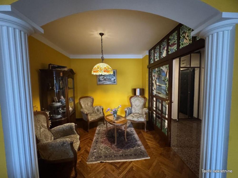 Stan na prodaju u Beogradu, Zeleni venac, cetvorosoban, 126m2, cena 440000 evra