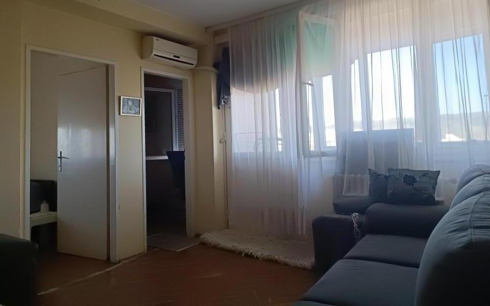 Stan na prodaju u Beogradu, Severni bulevar, dvoiposoban, 60m2, cena 170000 evra