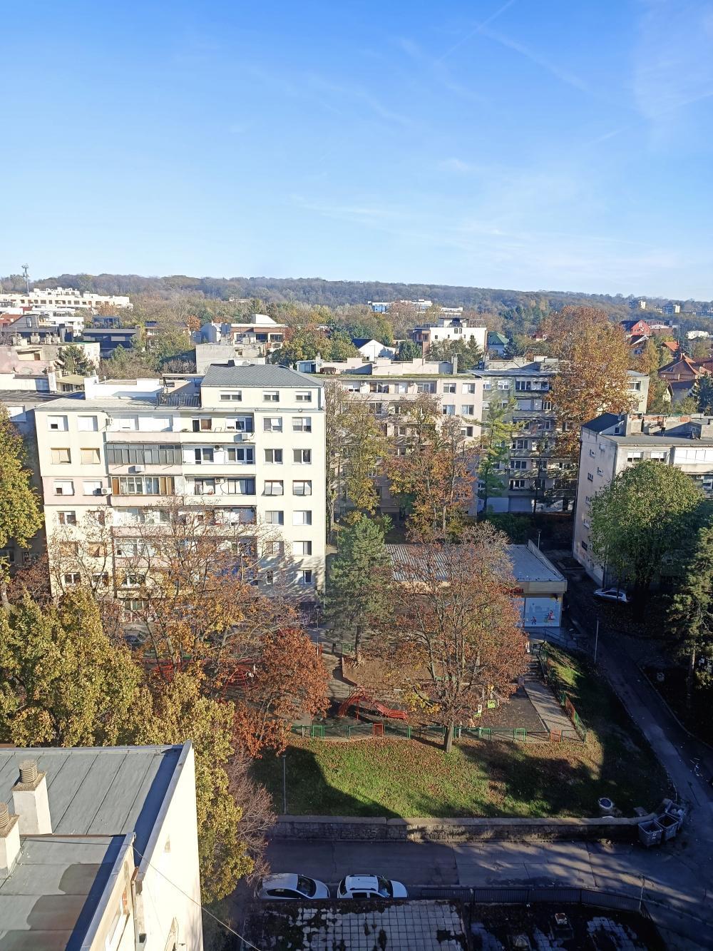 Stan na prodaju u Beogradu, Severni bulevar, dvoiposoban, 60m2, cena 170000 evra