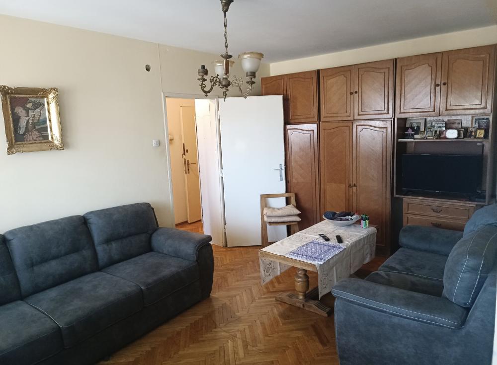 Stan na prodaju u Beogradu, Severni bulevar, dvoiposoban, 60m2, cena 170000 evra