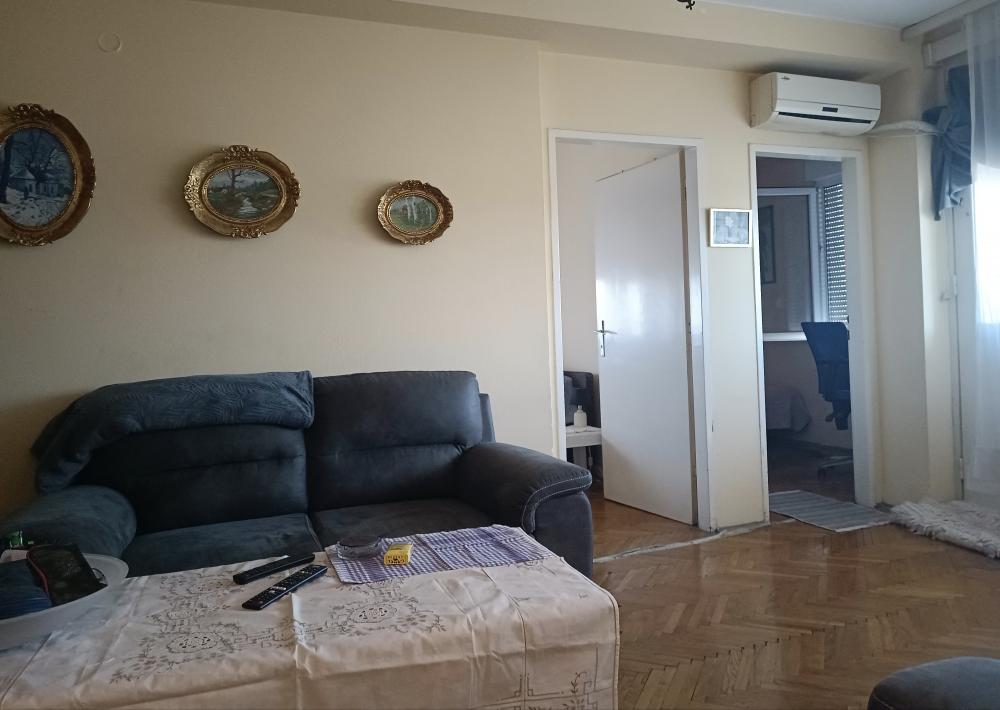 Stan na prodaju u Beogradu, Severni bulevar, dvoiposoban, 60m2, cena 170000 evra