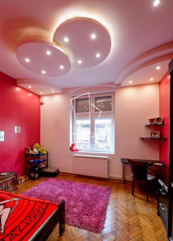 Stan na prodaju u Beogradu, Vračar, trosoban, 86m2, cena 320000 evra