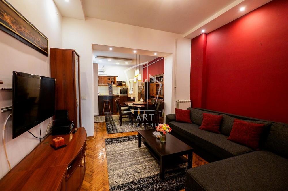 Stan na prodaju u Beogradu, Vračar, trosoban, 86m2, cena 320000 evra