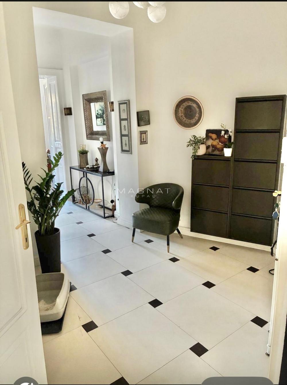 Stan na prodaju u Beogradu, Stari grad, trosoban, 101m2, cena 740000 evra