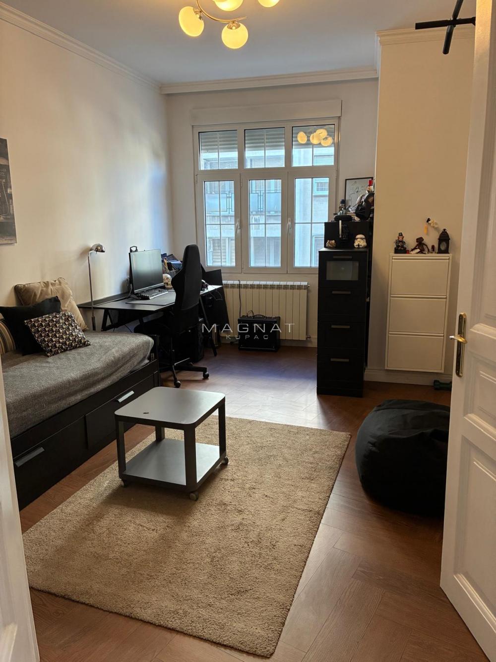 Stan na prodaju u Beogradu, Stari grad, trosoban, 101m2, cena 740000 evra