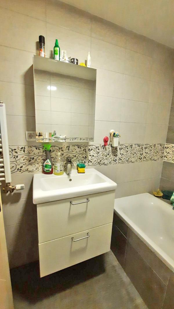 Stan na prodaju u Beogradu, Banjica, trosoban, 65m2, cena 205000 evra