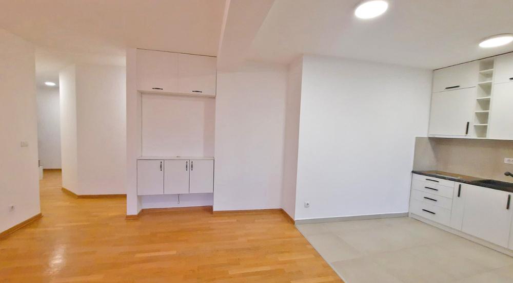 Stan na prodaju u Beogradu, Banjica, trosoban, 65m2, cena 205000 evra