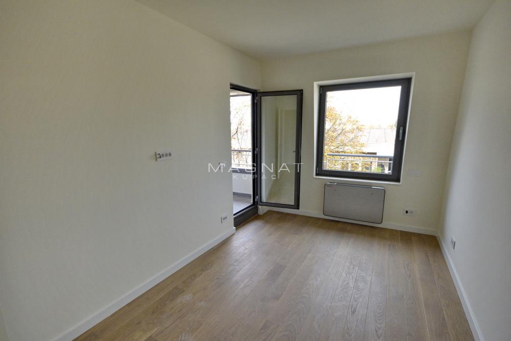 Stan na prodaju u Beogradu, Autokomanda, cetvorosoban, 133m2, cena 505400 evra