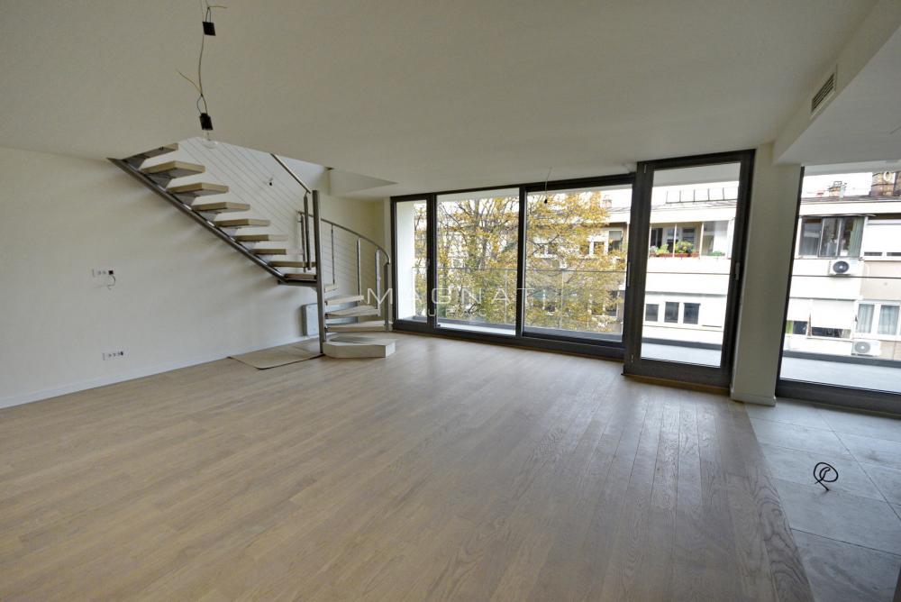 Stan na prodaju u Beogradu, Autokomanda, cetvorosoban, 133m2, cena 505400 evra