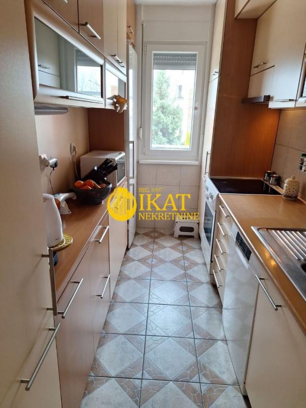 Stan na prodaju u Beogradu, Rakovica, 108m2, cena 265000 evra