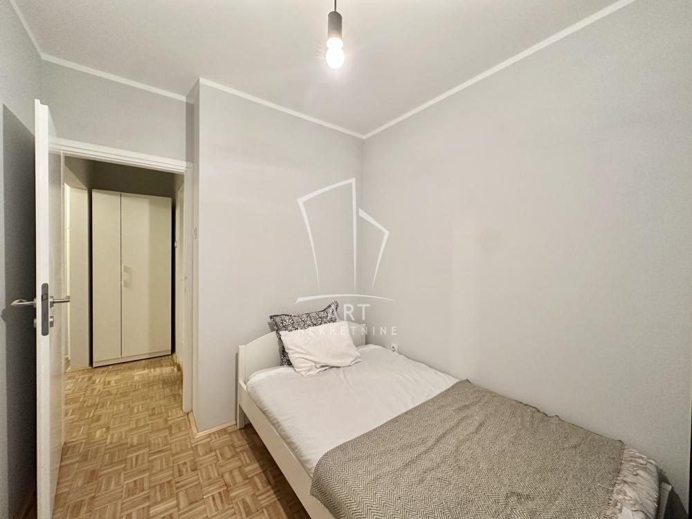 Stan na prodaju u Beogradu, Mirijevo, dvosoban, 53m2, cena 168000 evra