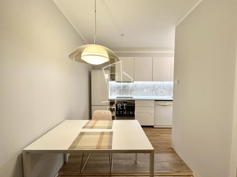 Stan na prodaju u Beogradu, Mirijevo, dvosoban, 53m2, cena 168000 evra