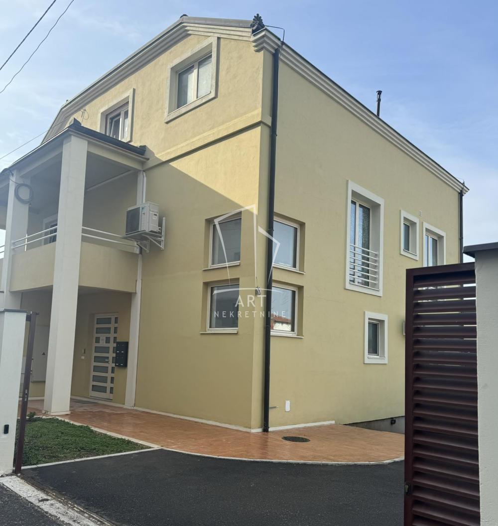 Stan na prodaju u Beogradu, Mirijevo, trosoban, 115m2, cena 170000 evra