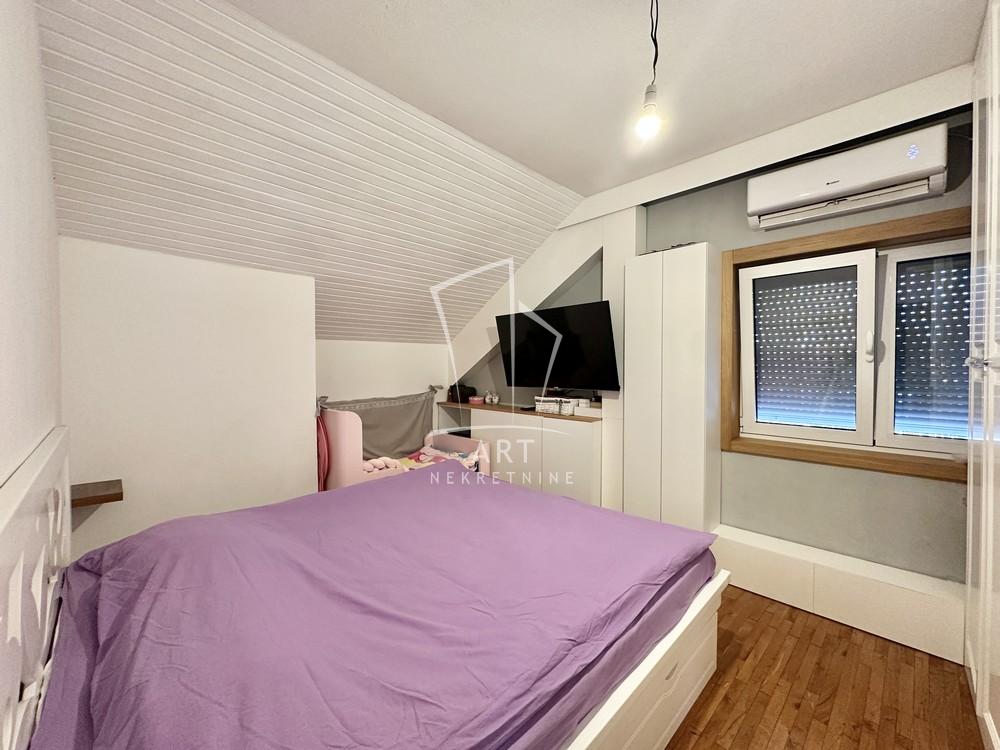 Stan na prodaju u Beogradu, Zvezdara, trosoban, 56m2, cena 168000 evra