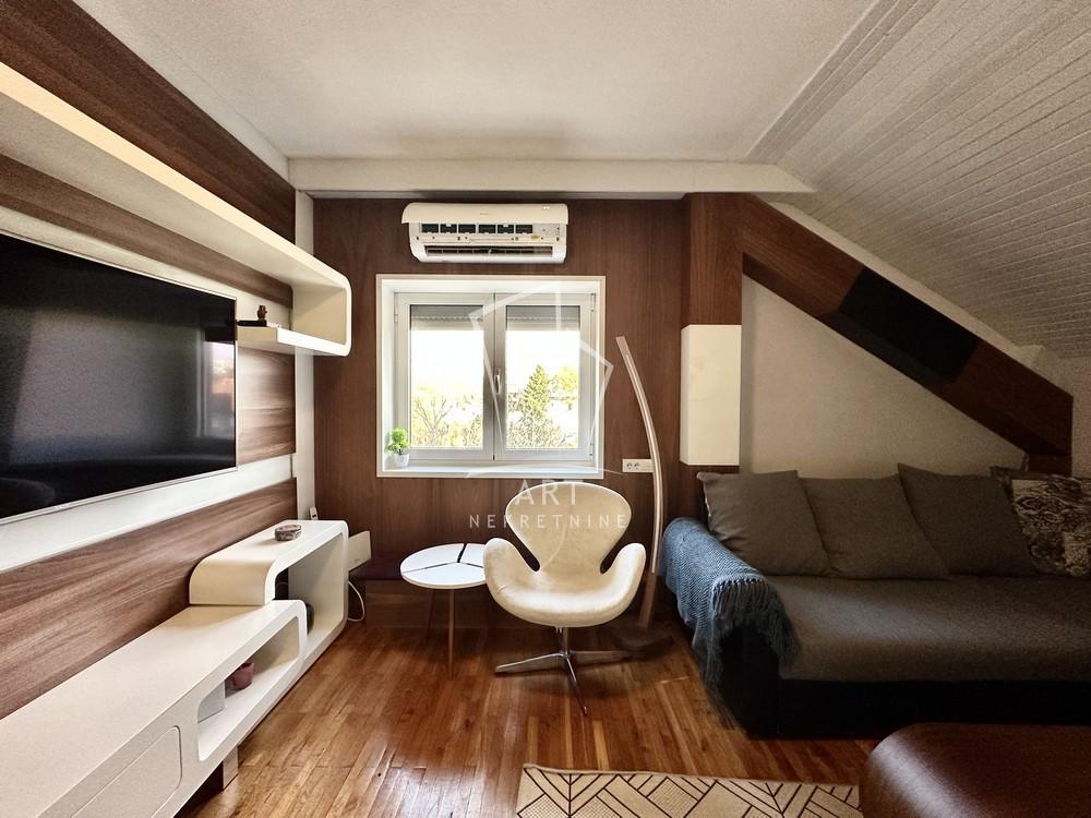 Stan na prodaju u Beogradu, Zvezdara, trosoban, 56m2, cena 168000 evra