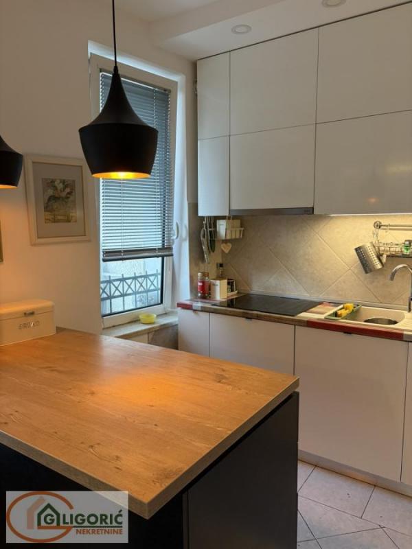 Stan na prodaju u Beogradu, Čukarica, cetvorosoban, 103m2, cena 349000 evra