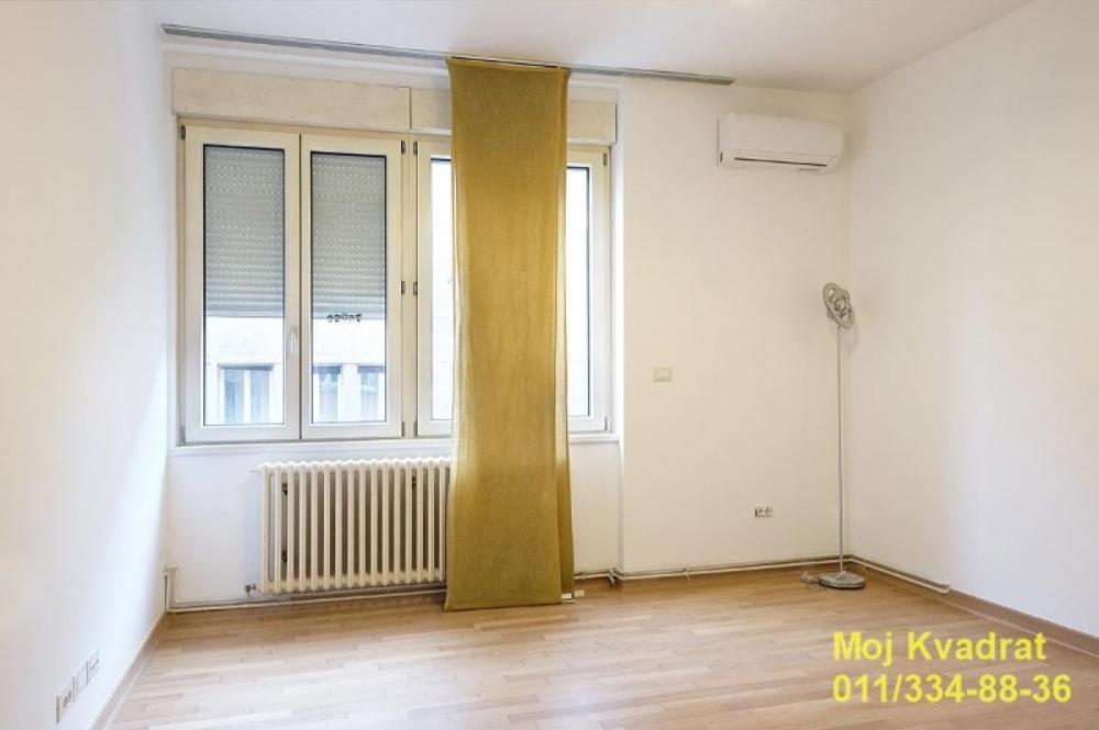 Stan na prodaju u Beogradu, Krunski venac, cetvorosoban, 105m2, cena 499000 evra