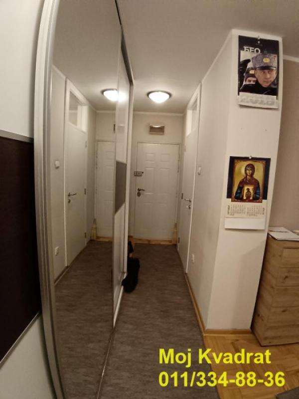 Stan na prodaju u Beogradu, Banovo brdo, jednosoban, 40m2, cena 135000 evra