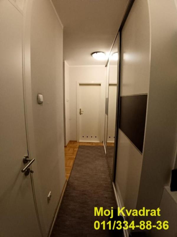 Stan na prodaju u Beogradu, Banovo brdo, jednosoban, 40m2, cena 135000 evra