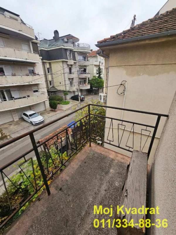 Stan na prodaju u Beogradu, Voždovac, 108m2, cena 410400 evra