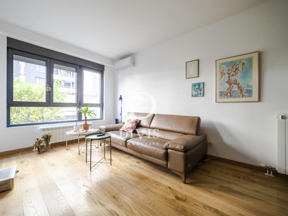 Stan na prodaju u Beogradu, Voždovac, dvosoban, 45m2, cena 200000 evra