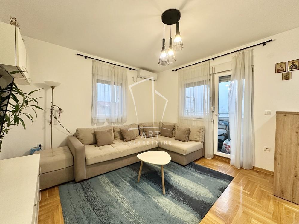 Stan na prodaju u Beogradu, Novi Beograd, dvosoban, 44m2, cena 140000 evra