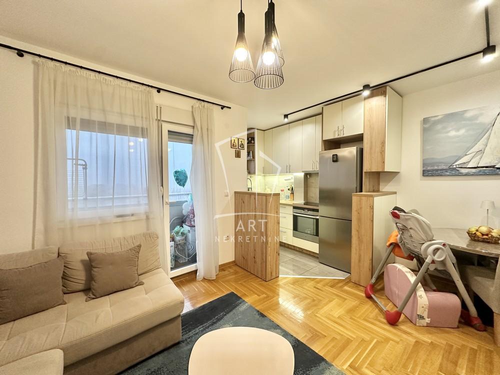 Stan na prodaju u Beogradu, Novi Beograd, dvosoban, 44m2, cena 140000 evra