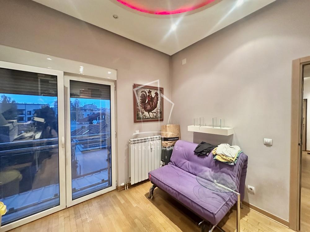 Stan na prodaju u Beogradu, Pašino brdo, dvoiposoban, 64m2, cena 270000 evra