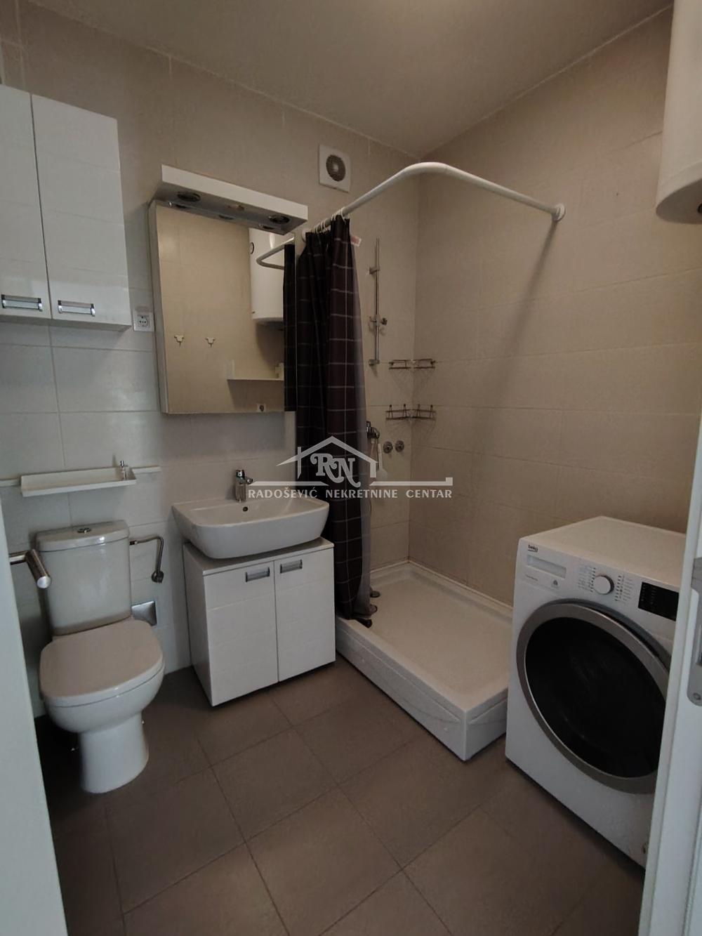 Stan na prodaju u Beogradu, Višnjička banja, jednoiposoban, 57m2, cena 175000 evra