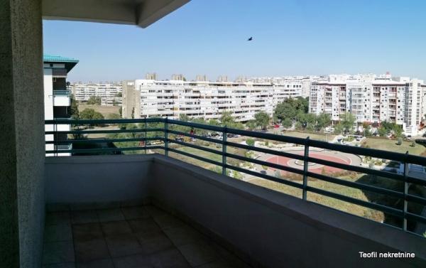 Stan na prodaju u Beogradu, Novi Beograd blok 25 (Arena), trosoban, 98m2, cena 382000 evra