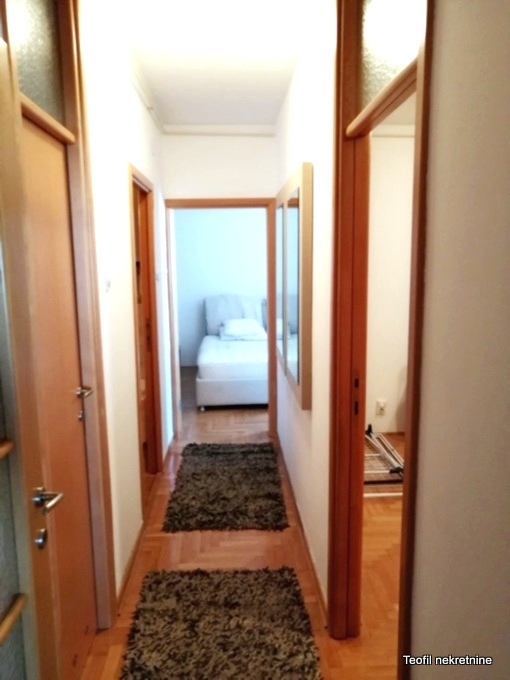 Stan na prodaju u Beogradu, Novi Beograd blok 25 (Arena), trosoban, 98m2, cena 382000 evra