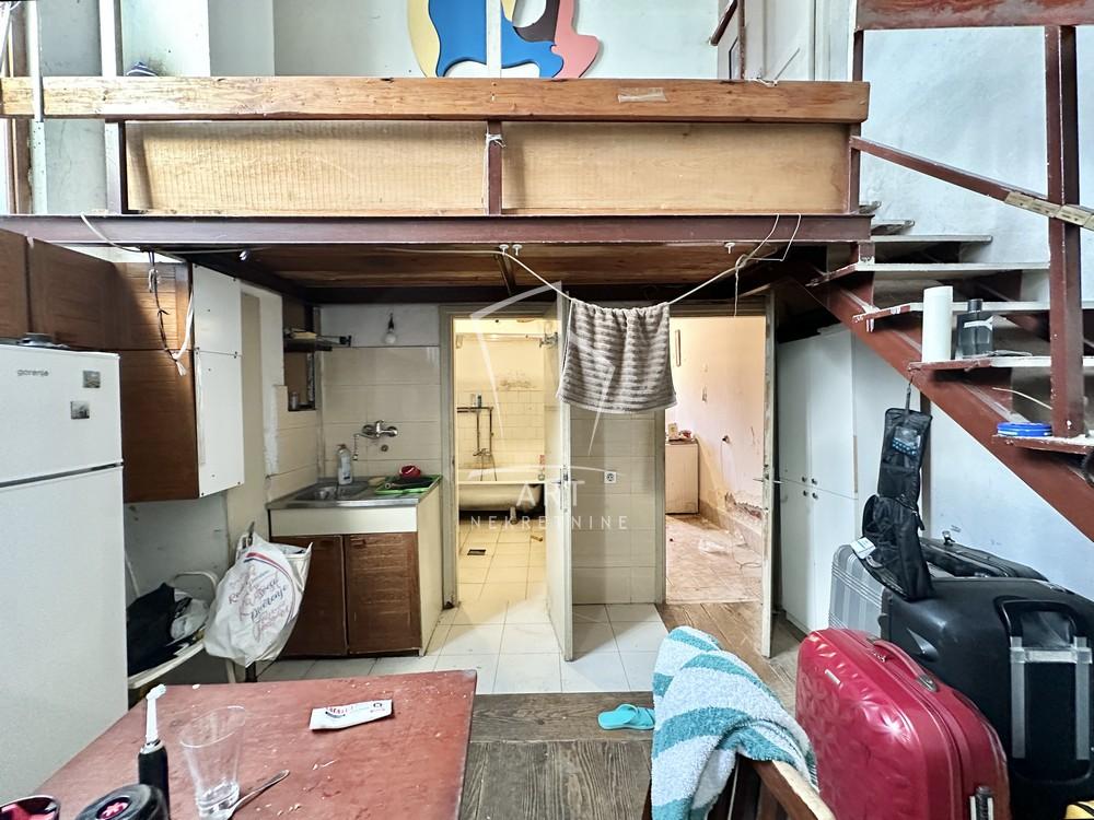 Stan na prodaju u Beogradu, Zemun, trosoban, 101m2, cena 340000 evra