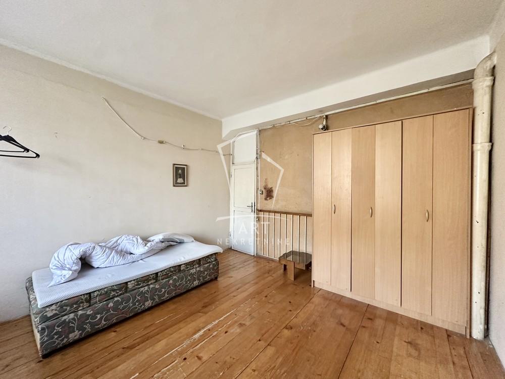 Stan na prodaju u Beogradu, Zemun, trosoban, 101m2, cena 340000 evra